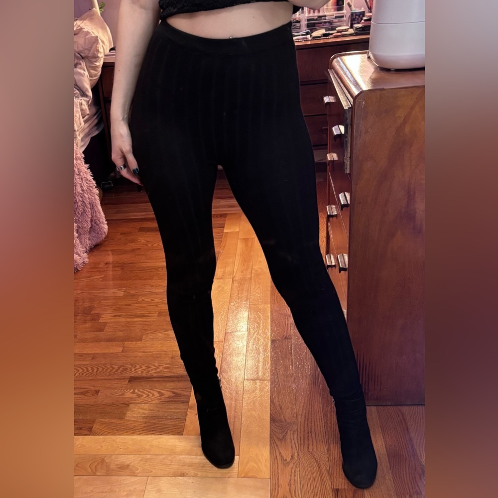 NWOT Black Ribbed Knit Stretch Leggings
